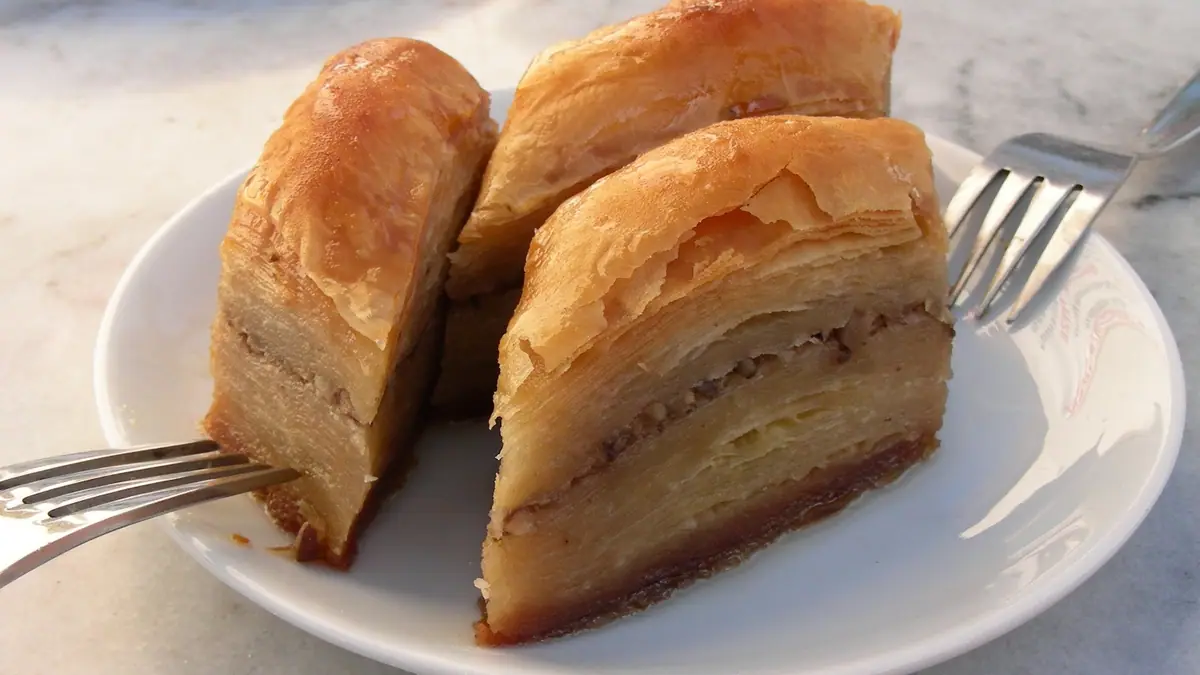 Cake and Candy – cake shop in Tain town centre